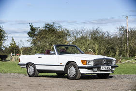 Mercedes-Benz 420 SL Convertible (1989) - als Lot 318 an der Bonhams Versteigerung in London Olympia am 7. Dezember 2016
