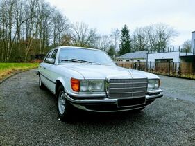 Mercedes-Benz 450 SEL (1976) - as lot 40 at the Artcurial "Automobiles Sur les Champs" auction on December 3, 2020