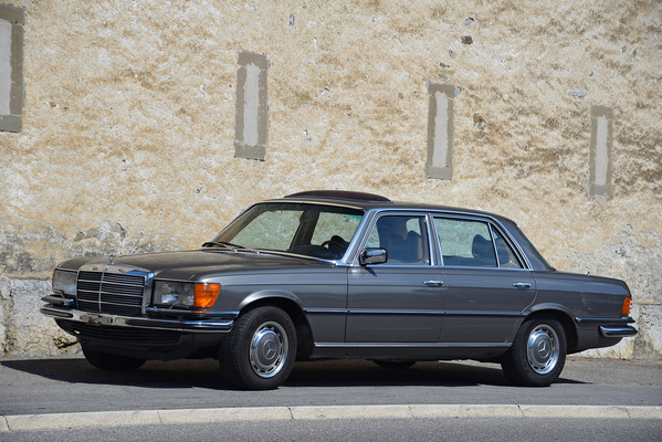 Mercedes-Benz 450 SEL 6,9 (1975) - as lot 08 at the auction of the Oldtimer Gallery at the Dolder Grand Hotel on June 17, 2017