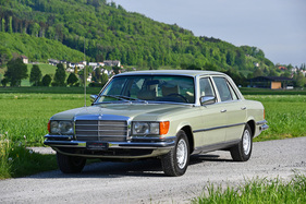 Mercedes-Benz 450 SEL 6.9 (1975) - als Lot 26 angeboten an der Versteigerung der Oldtimer Galerie an der Swiss Classic World Luzern am 28. Mai 2022
