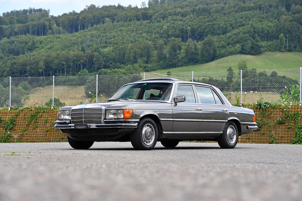 Mercedes-Benz 450 SEL 6.9 (1975) - as lot 28 at the Swiss Classic World auction of the Oldtimer Gallery on June 1, 2024