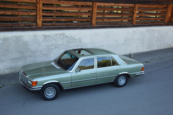 Mercedes-Benz 450 SEL 6,9 (1976) - angeboten an der Versteigerung der Oldtimer Galerie in Toffen am 28. November 2015