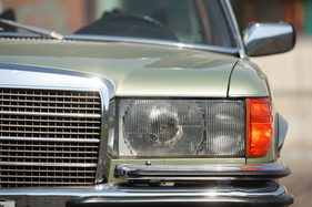 Mercedes-Benz 450 SEL 6.9 (1976) - breite Frontscheinwerfer