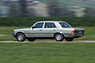 Mercedes-Benz 450 SEL 6.9 (1976) - von aussen kann man die schnellste S-Klasse kaum von ihren langsameren Schwestern unterscheiden (© Daniel Reinhard, 2015) Mercedes-Benz 450 SEL 6.9 (1976) - von aussen kann man die schnellste S-Klasse kaum von ihren langsameren Schwestern unterscheiden (© Daniel Reinhard, 2015)