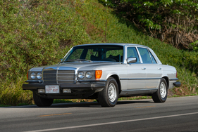 Mercedes-Benz 450 SEL 6.9 (1977) - als Lot 192 angeboten an der RM/Sotheby's Arizona Versteigerung am 26. Januar 2023