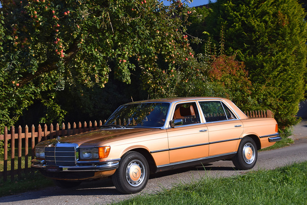 Mercedes-Benz 450 SEL W116 (1974) - nachgemeldet als Lot 32A an der Versteigerung der Oldtimer Galerie Toffen am 20. Oktoberl 2018