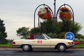 Mercedes-Benz 450 SL (1972) an der RAID Suisse-Paris 2016