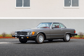Mercedes-Benz 450 SL (1978) - als Lot 117 angeboten an der RM/Sotheby's Arizona Versteigerung am 26. Januar 2023