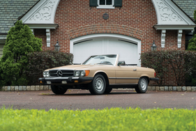 Mercedes-Benz 450 SL (1980) - angeboten als Lot 155 an der RM/Sotheby's Versteigerung in Hershey am 11./12. Oktober 2018