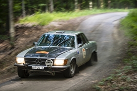 Mercedes-Benz 450 SLC (1973) - Gesamtdritte bei den "Classics" - Rallye Peking-Paris 2016