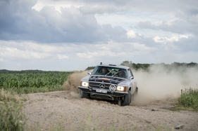 Mercedes-Benz 450 SLC (1973) - Gesamtdritte bei den "Classics" - Rallye Peking-Paris 2016