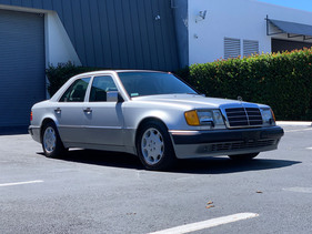 Mercedes-Benz 500 E (1992) - als Lot 1099 an der RM/Sotheby's Fort Lauderdale Versteigerung vom 25. bis 26. März 2022