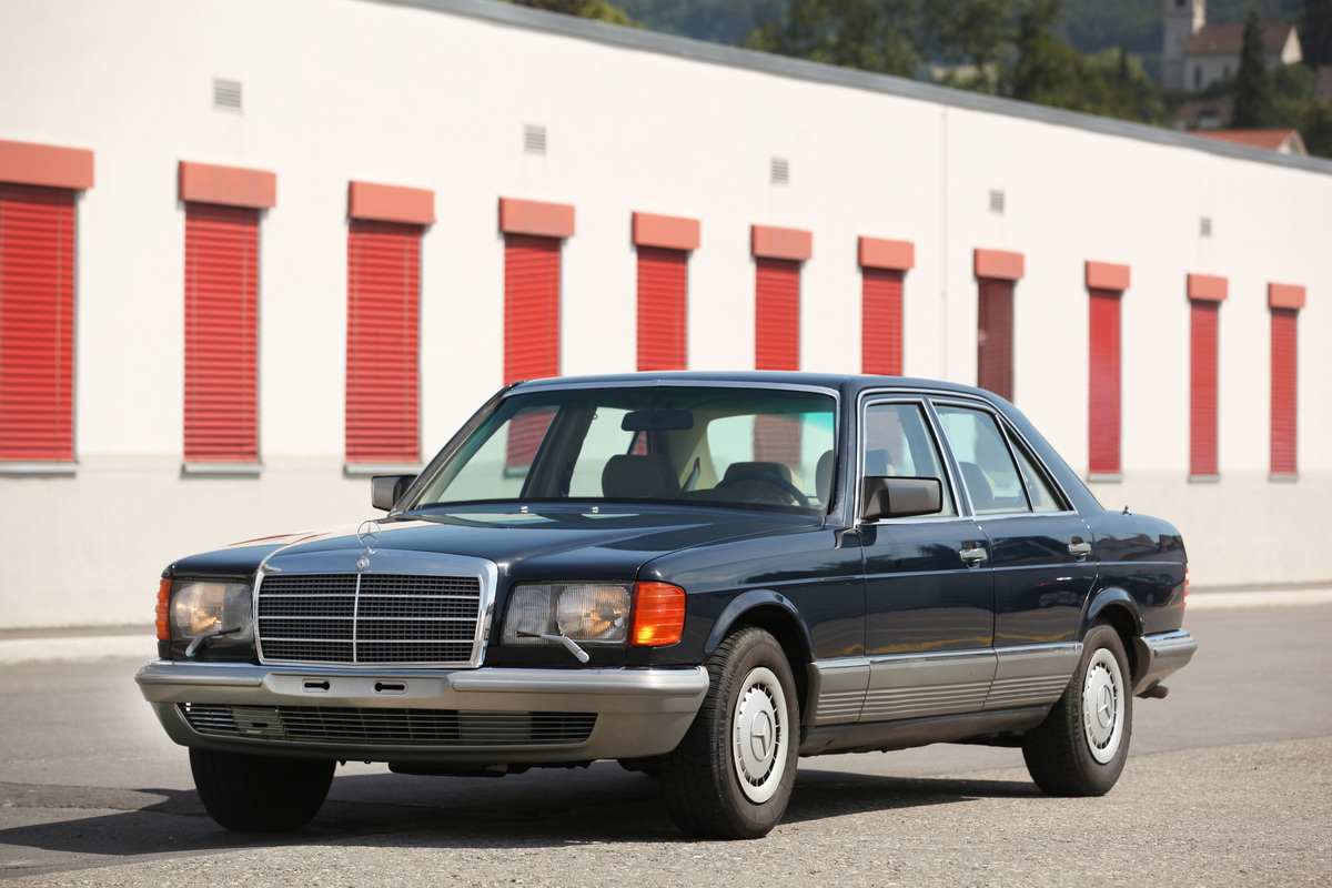 Mercedes-Benz 500 SE (1983) - die Kunststoffverplankungen gaben damals viel zu reden