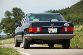 Mercedes-Benz 500 SE (1983) - minimaler Chromschmuck Mercedes-Benz 500 SE (1983) - minimaler Chromschmuck