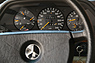Mercedes-Benz 500 SE (1983) - mit Economy-Anzeige (© Bruno von Rotz, 2015) Mercedes-Benz 500 SE (1983) - mit Economy-Anzeige (© Bruno von Rotz, 2015)