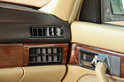 Mercedes-Benz 500 SE (1983) - viel Holz im Interieur
