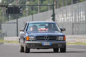 Mercedes-Benz 500 SEC (1982) - in Monza - Passione Caracciola 2017