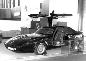 Mercedes-Benz 500 SEC SGS Arrow C1 (1985) - hardly recognizable as an SEC is the completely unbuilt version of SGS - Geneva Motor Show 1985