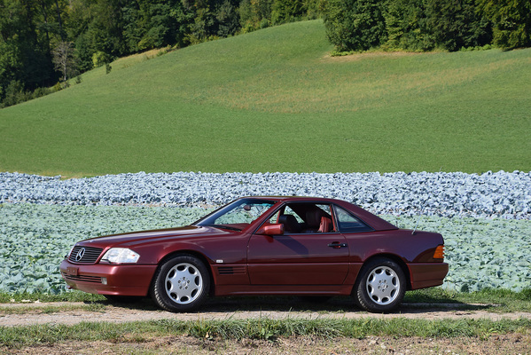 Mercedes-Benz 500 SL (1992) - als Lot 26 an der Versteigerung der Oldtimer Galerie Toffen am 20. Oktoberl 2018