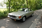 Mercedes Benz 500 SL 2+2 (1986) - als Lot 230 angeboten an der Artcurial Le Mans Classic Versteigerung am 5. Juli 2014