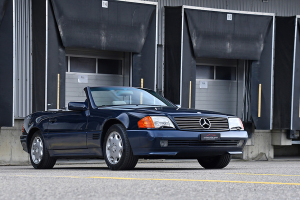 Bild: Mercedes-Benz 500 SL R129 (1992) - Lot 164 an der Versteigerung der Oldtimer Galerie Toffen am 23. März 2024