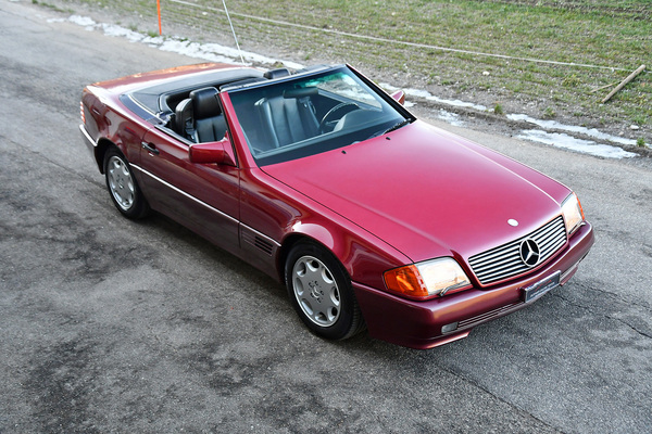 Mercedes-Benz 500 SL R129 (1992) - als Lot 158 angeboten an der Frühlingsversteigerung der Oldtimer Galerie Toffen am 25. März 2023