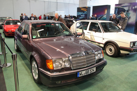 Mercedes-Benz 500E (1992) - gebaut bei Porsche, 203'200 km auf dem Tacho, angeboten für EUR 28'750, am ersten Tag verkauft - Bremen Classic Motorshow 2020