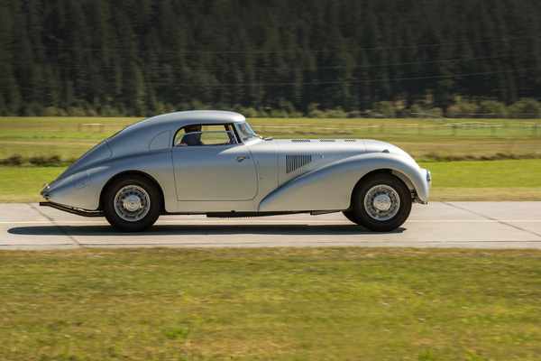 Mercedes-Benz 540 K (1938) - Kilomètre Lancé 2023