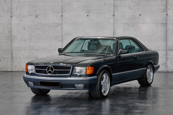 Mercedes-Benz 560 SEC (1989) - als Lot 13 angeboten an der Dorotheum Versteigerung anlässlich der Classic Expo Salzburg 2021