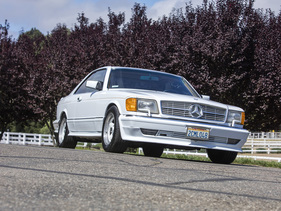 Mercedes-Benz 560 SEC AMG (1986) - als Lot 066 an der Bonhams Quail Motorcar Live & Online Auction am 14. August 2020
