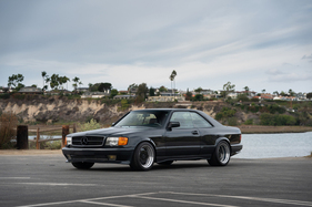 Mercedes-Benz 560 SEC Custom 'Wide-Body' by Bespoke Motors (1989) - als Lot 178 an der RM/Sotheby's Arizona Versteigerung vom 27. Januar 2022