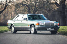 Mercedes-Benz 560 SEL (W126) (1987) - als Lot 271 an der Silverstone Auctions Race Retro Versteigerung 2021