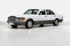 Mercedes-Benz 560 SEL W126 (1988) - angeboten an der Auctionata Versteigerung Nr. 536 am 20. Mai 2016