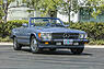 Mercedes-Benz 560 SL (1987) - als Lot 011 angeboten an der Bonhams Quail Versteigerung am 19. August 2022 (© Bonhams, 2022) Mercedes-Benz 560 SL (1987) - als Lot 011 angeboten an der Bonhams Quail Versteigerung am 19. August 2022 (© Bonhams, 2022)
