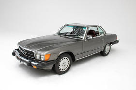 Mercedes-Benz 560 SL (1987) - als Lot 106 an der Bonhams Amelia Island Versteigerung am 8. März 2018 Mercedes-Benz 560 SL (1987) - als Lot 106 an der Bonhams Amelia Island Versteigerung am 8. März 2018