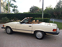 Mercedes-Benz 560 SL (1987) - als Lot 2026 an der RM/Sotheby's Fort Lauderdale Versteigerung vom 25. bis 26. März 2022