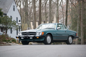 Mercedes-Benz 560 SL (1988) - als Lot 109 an der RM/Sotheby's Amelia Island Versteigerung am 10. März 2018
