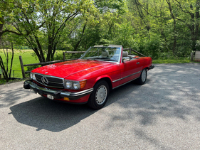 Mercedes-Benz 560 SL (1988) - als Lot 160 an der RM/Sotheby's "Sand Lots" Online Only Versteigerung vom 25. Mai bis 1. Juni 2022