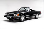 Image: Mercedes-Benz 560 SL (1989) - as lot 073 at the Bonhams auction in Quail Lodge on August 18, 2017