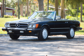 Mercedes-Benz 560 SL (1989) - als Lot 1056 an der RM Auction Fort Lauderdale am 6./7. April 2018