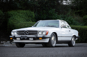 Mercedes-Benz 560 SL (1989) - als Lot 175 an der RM Sotheby’s Arizona Versteigerung am 23. Januar 2026