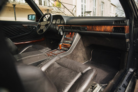 Mercedes-Benz 560SEC AMG 6.0 'Wide Body' (1989) - als Lot 042 an der Bonhams MPH Bicester Heritage Versteigerung am 20. März 2021