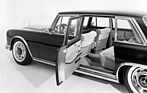 Mercedes-Benz 600 (1963) - Innenausstattung der Limousine mit hydraulisch verstellbaren Sitzen
