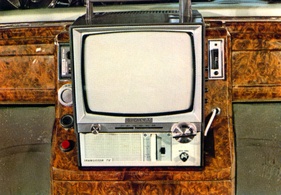 Mercedes-Benz 600 (1965) - Fernsehgerät in der sechstürigen Pullman-Limousine