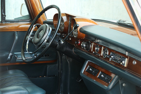 Mercedes-Benz 600 (1967) - Lenkrad-Wahlhebel für die Viergang-Automatik