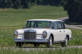 Mercedes-Benz 600 (1967) - das grosse Auto fühlt sich kompakter an, als es ist