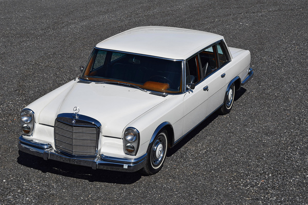 Mercedes-Benz 600 Limousine (1967) - angeboten an der Versteigerung der Oldtimer Galerie in Toffen am 28. November 2015