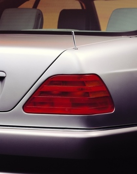 Mercedes-Benz 600 SEC (1992) - Peilstäbe zum Erleichtern von Einparkmanövern