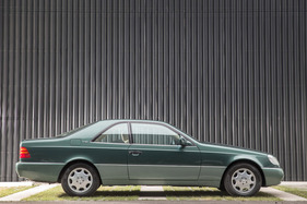 Mercedes-Benz 600 SEC (1993) - "Die durchgehende Längssicke verleiht der Flanke eine willkommene Leichtigkeit", notierte die Automobil Revue 1993