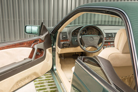 Mercedes-Benz 600 SEC (1993) - der Einstieg gelingt problemlos